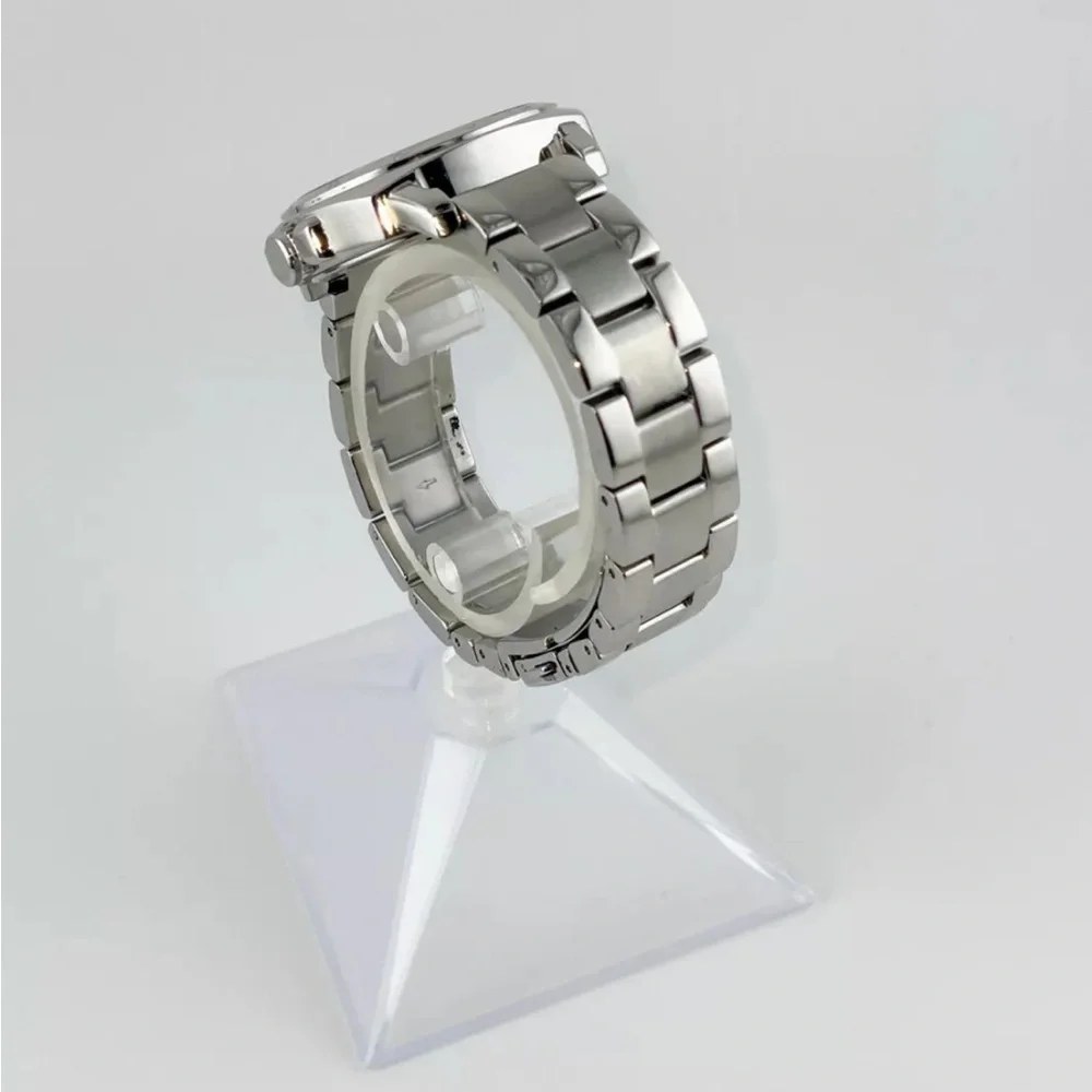 Women's Authentic Coach Watch #75 new battery